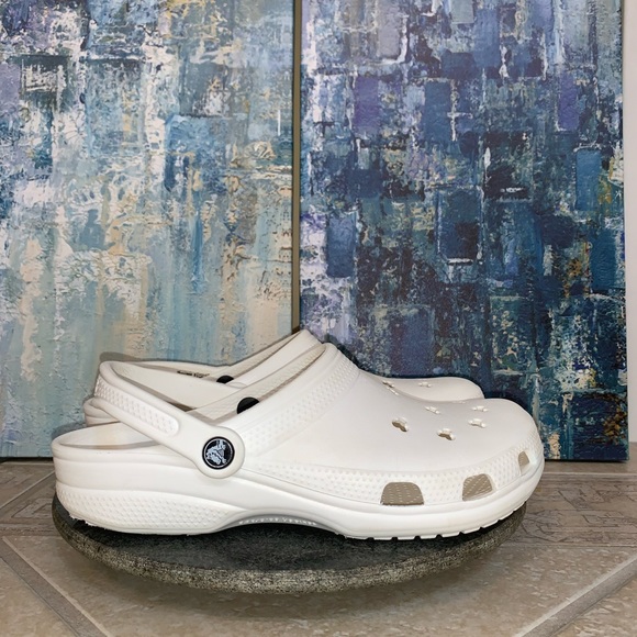 DISNEY white Mickey Mouse CROCS MEN’s sandals size 9 womens’s size 11